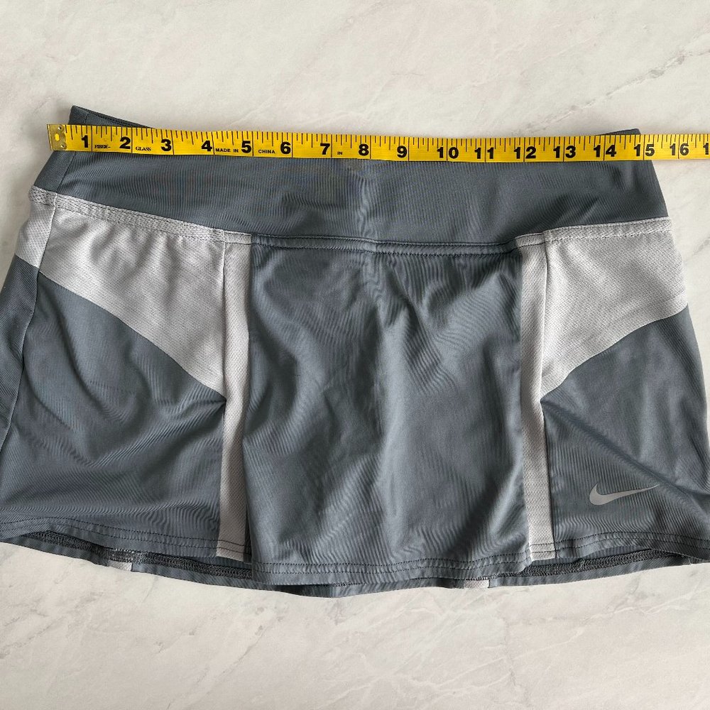 Nike Dri-Fit Skort - Size Medium